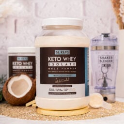 Isolat de whey keto + huile mct – noix de coco & chocolat blanc 800g