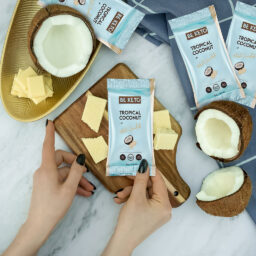 Keto-Bar-Tropical-Coconut2.jpg Barre Keto - Noix de Coco & Chocolat Blanc 40g